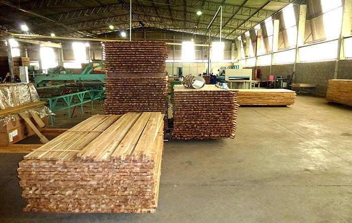 Neue Leimplattenfabrik in Brasilien